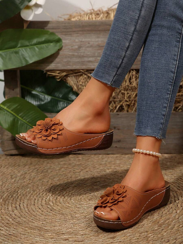 Medellín Orthopaedic Sandals