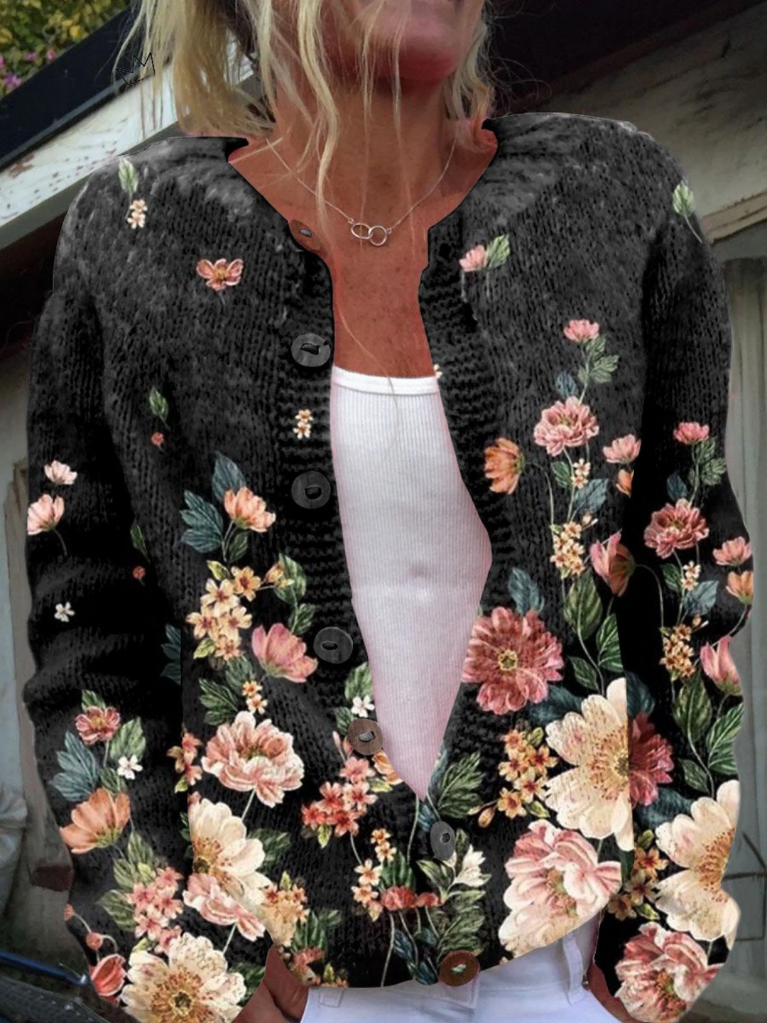 Floral knitted cardigan on black - Sophie