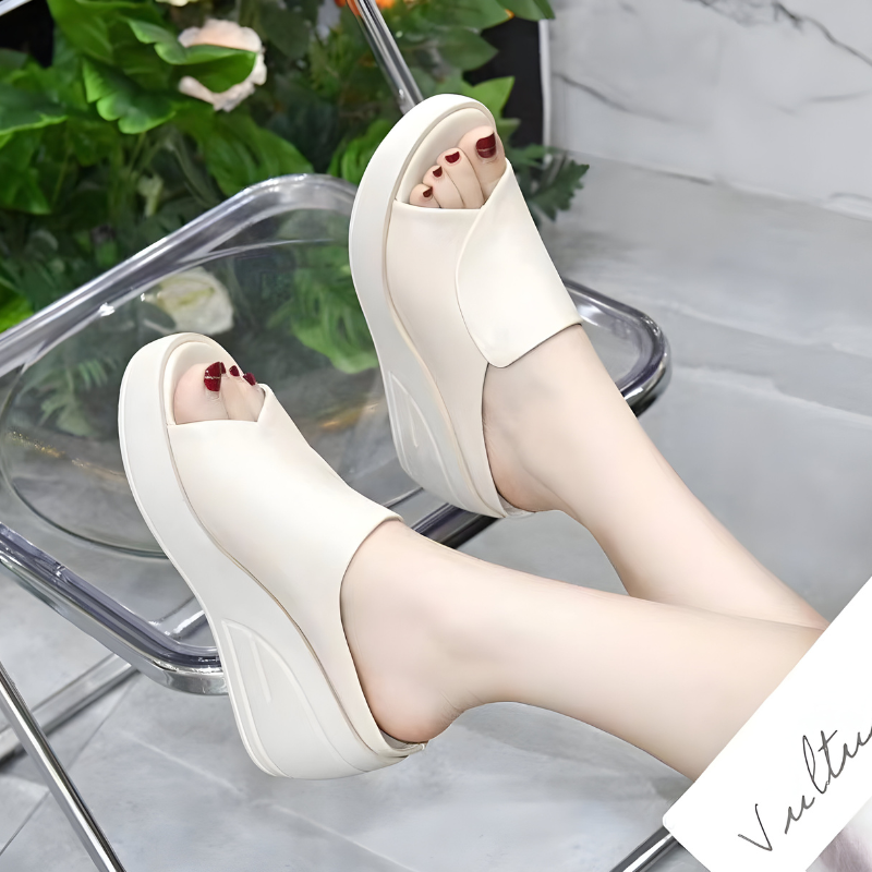 Xanthe Orthopaedic Sandals