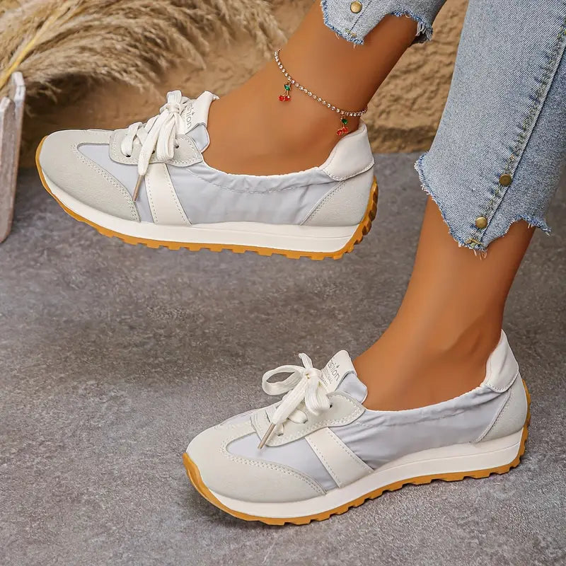 Helga – Orthopaedic Trainers
