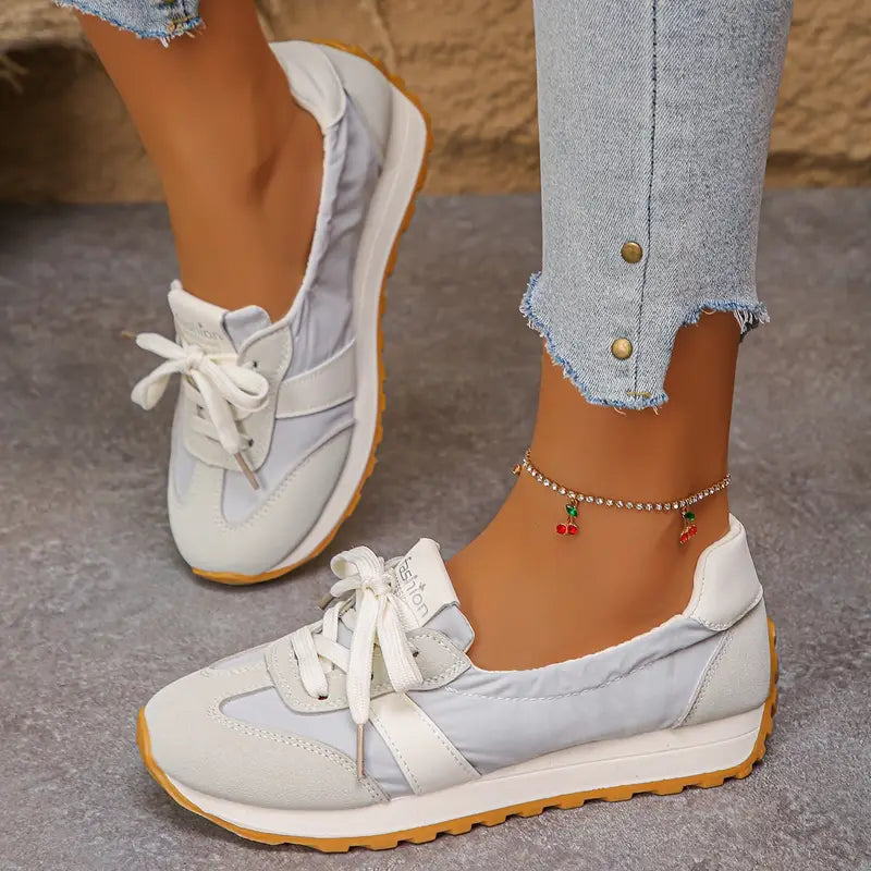 Helga – Orthopaedic Trainers