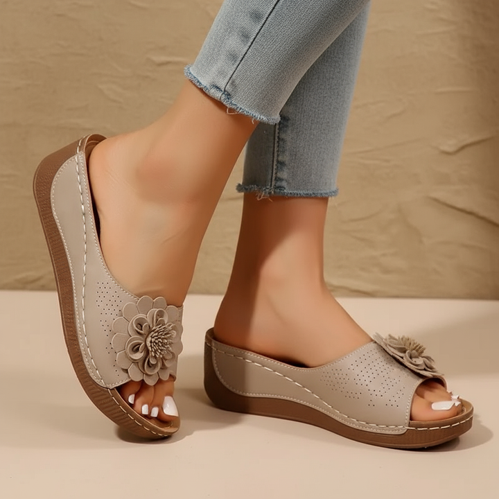 Medellín Orthopaedic Sandals